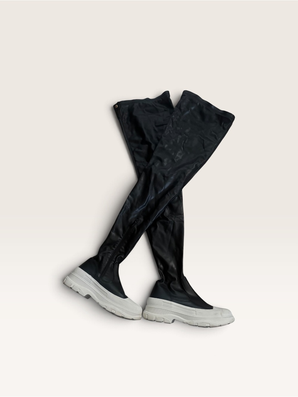 Azalea Wang Black Thigh High Lug Sole Boots White Platform Size 8